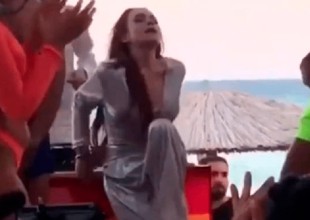 Lindsay Lohan bailó desenfrenadamente en Mykonos