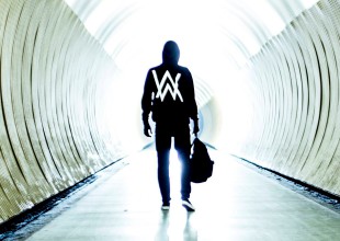 Alan Walker lanza "Different World"