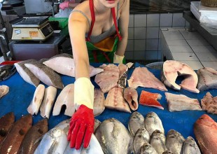 La vendedora de pescado más sexy de las redes