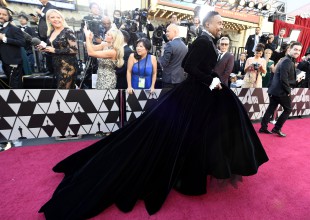 Los outfits más criticados en los Premios Oscar