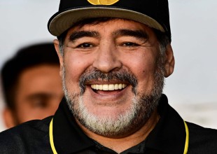 Maradona reconocerá la paternidad sobre tres niños cubanos