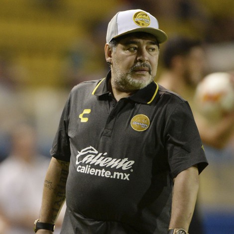 El argentino Diego Armando Maradona abandona a Dorados