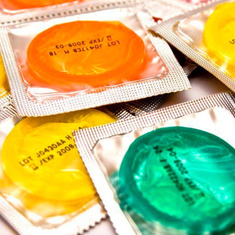 El condón que cambia de color si detecta alguna enfermedad
