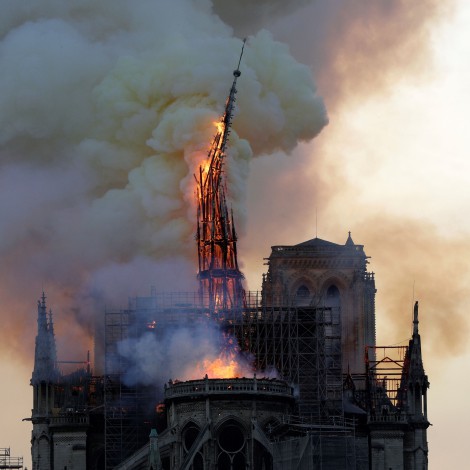 Famoso se burla de tragedia de Notre Dame