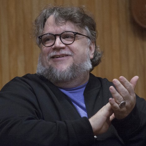 Niño mexicano entrevista a Guillermo del Toro y se hace viral