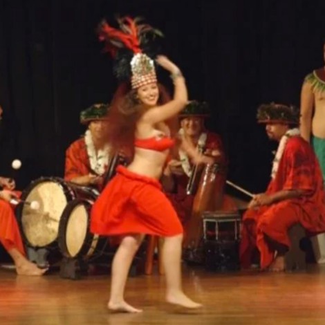 La mejor bailarina de tahitiano deja en ridículo al twerking