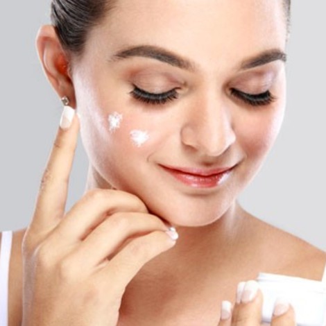 Los hábitos que te ayudarán a proteger tu piel de las arrugas