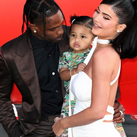 Kylie Jenner termina su relación con el rapero y padre de su hija Travis Scott