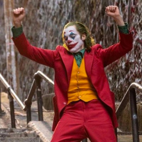 Fanático de Monterrey imita escena de la nueva película de Joker