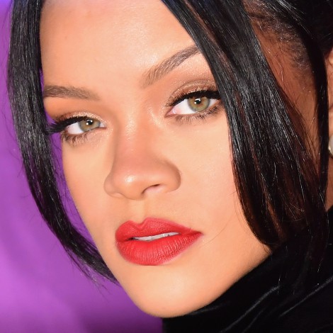 Rihanna lanza libro autobiográfico con más de mil fotos