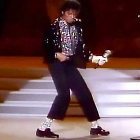 Subastarán calcetines de Michael Jackson en 2 millones de dólares