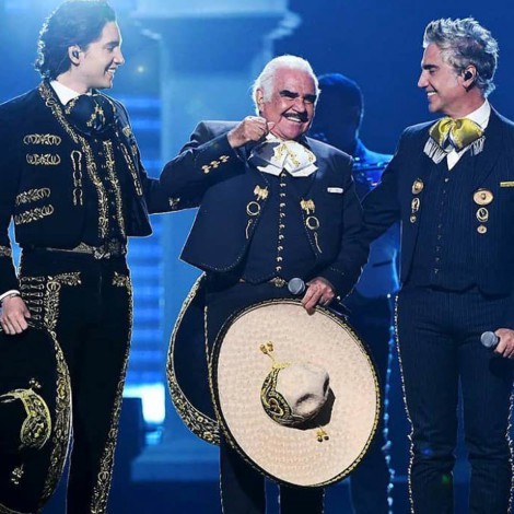Vicente, Alejandro y Alex Fernández juntos en los Grammy