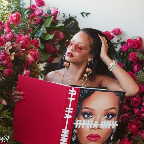 Rihanna adelanta 'San Valentín' con este video