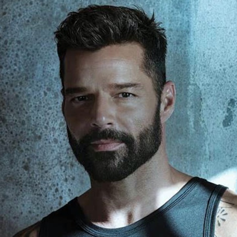 Ricky Martin lanza nuevo videoclip titulado 'Tiburones'