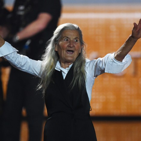 A sus 84 años mujer gana premio Goya a actriz revelación