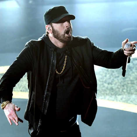 Eminem regresó a los escenarios para cantar en los Oscar