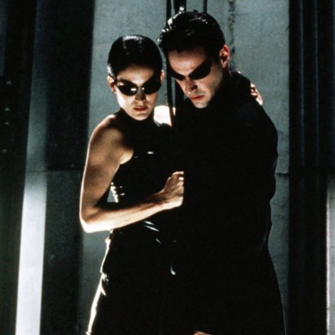 Difunde primeras imágenes de Neo y Trinity en Matrix 4