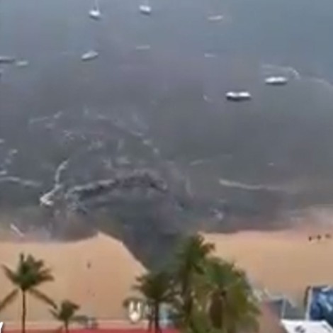 Descarga de aguas negras en playas de Acapulco causa indignación