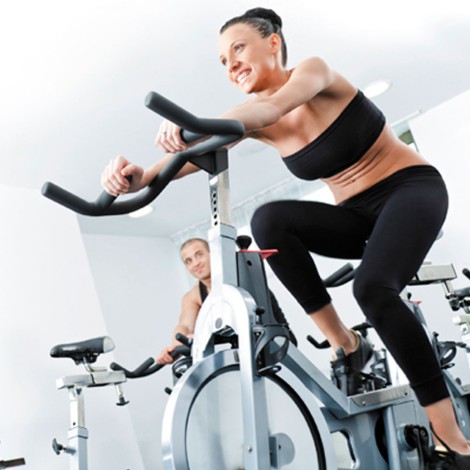 Spinning, la actividad que necesitas para quemar grasa y bajar de peso