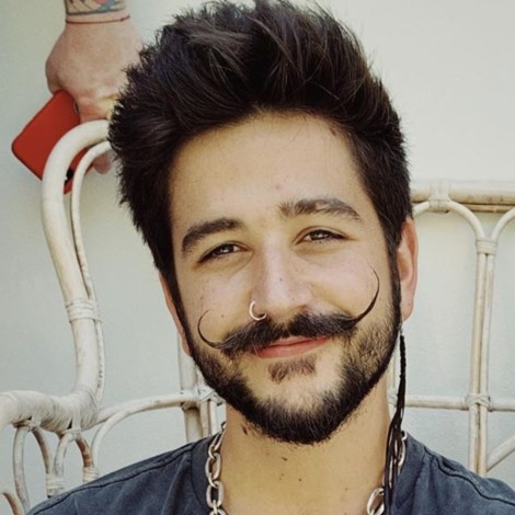 Camilo sin bigote: TikToker hace experimento con una foto