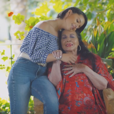 Ángela Aguilar se despide de su abuela Flor Silvestre con emotivas palabras