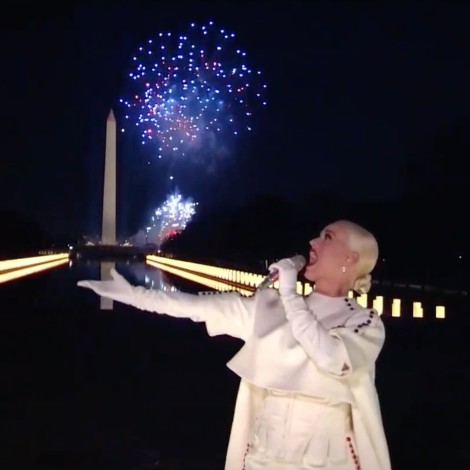 Katy Perry cierra con "Firework", investidura de Biden