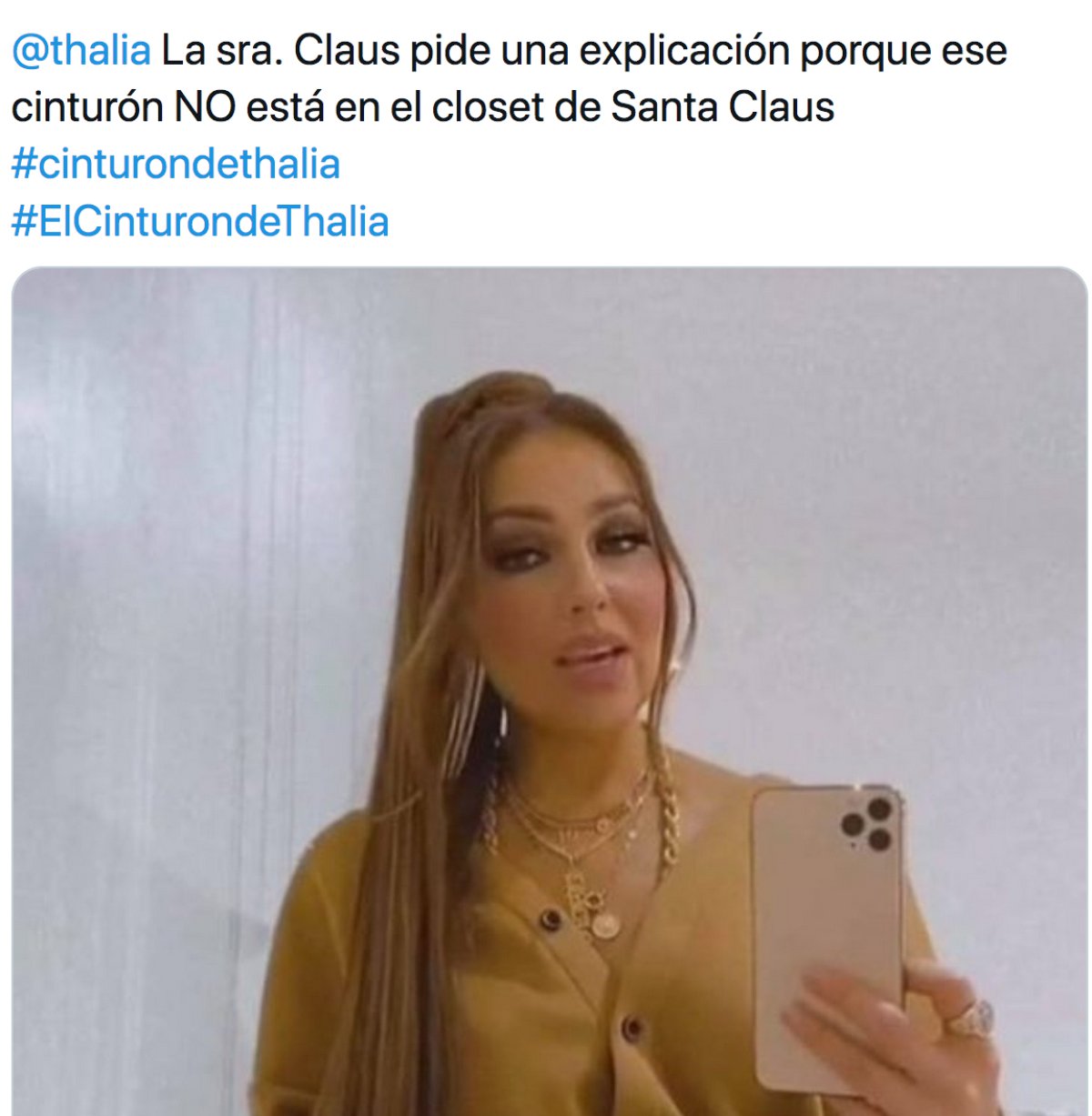 Thalía se convierte en meme por enorme cinturón