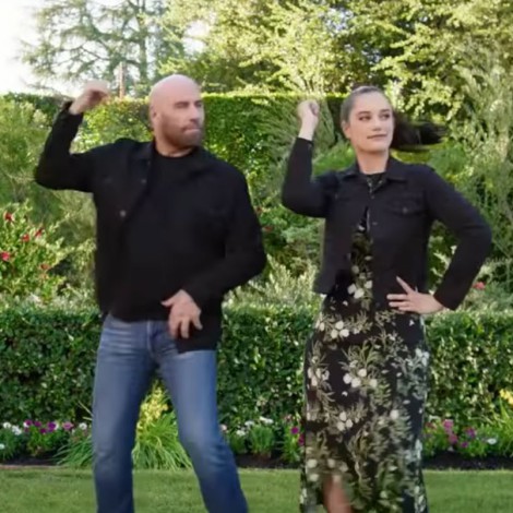 John Travolta recrea baile de "Grease" junto a su hija