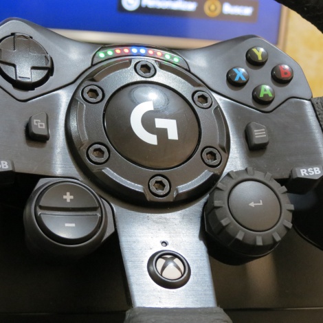G923 un combo para hacerte de un simulador para carreras