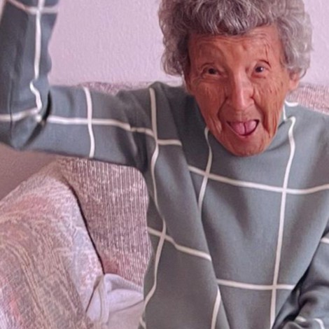Bisabuelita de 102 años se vuelve viral al ejercitarse con su bisnieto en clases virtuales