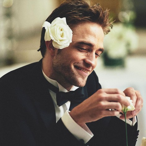 Robert Pattinson confiesa que en su infancia llegó a usar ropa de mujer y adoptó el nombre de Claudia