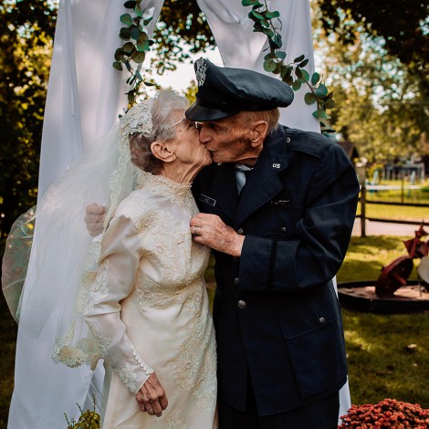 Pareja recrea su boda tras 77 años de casados