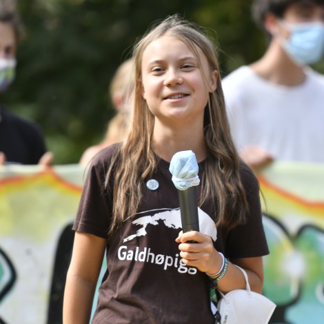 Greta Thunberg sorprende cantando en evento por el clima