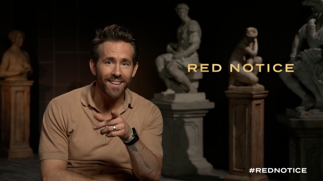 Gal Gadot, Ryan Reynolds y La Roca descubren que tienen algo en común