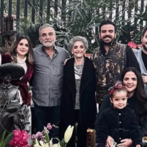 Familia de Vicente Fernández celebra su primera Navidad sin él