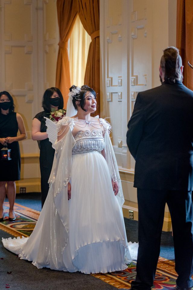 Mujer se casa con vestido de novia inspirado en Sailor Moon | Moda y  Belleza | LOS40 México