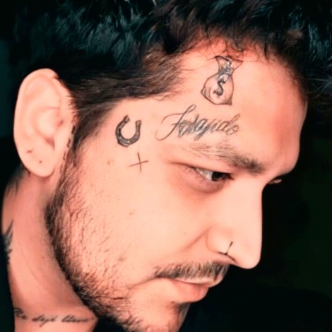 Christian Nodal se quita el primer tatuaje de Belinda, conoce el diseño que eligió