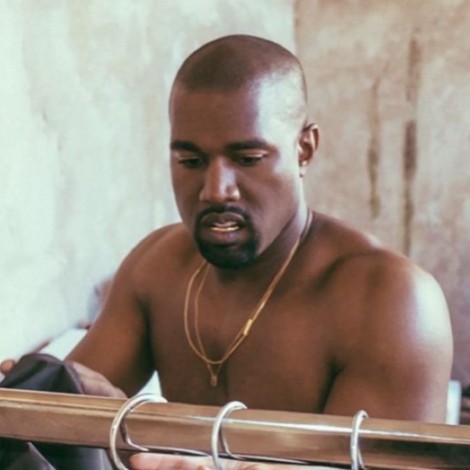 Kanye West asegura que sale con Chaney Jones solo por su parecido con Kim Kardashian