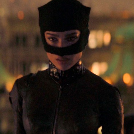 Zoë Kravitz confirma que Gatúbela es bisexual en "The Batman"