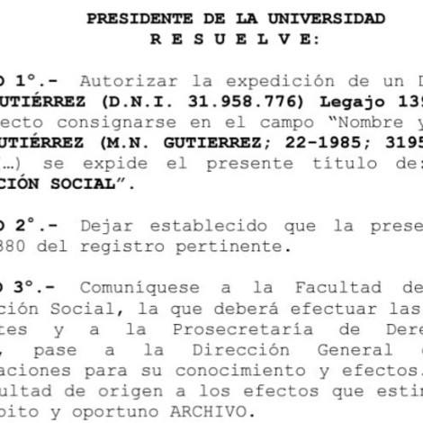Universidad de Argentina entrega el primer título no binario