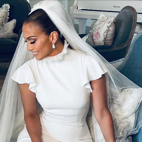 JLo usó tres vestidos de novia en su boda con Ben Affleck, aquí las fotos