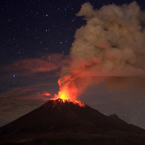 Aprovechan explosiones del Popocatépetl para vender su ceniza hasta en 11 mil pesos