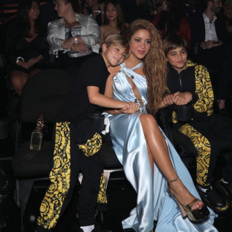 Shakira ofrece a los amigos de sus hijos vivir en Miami
