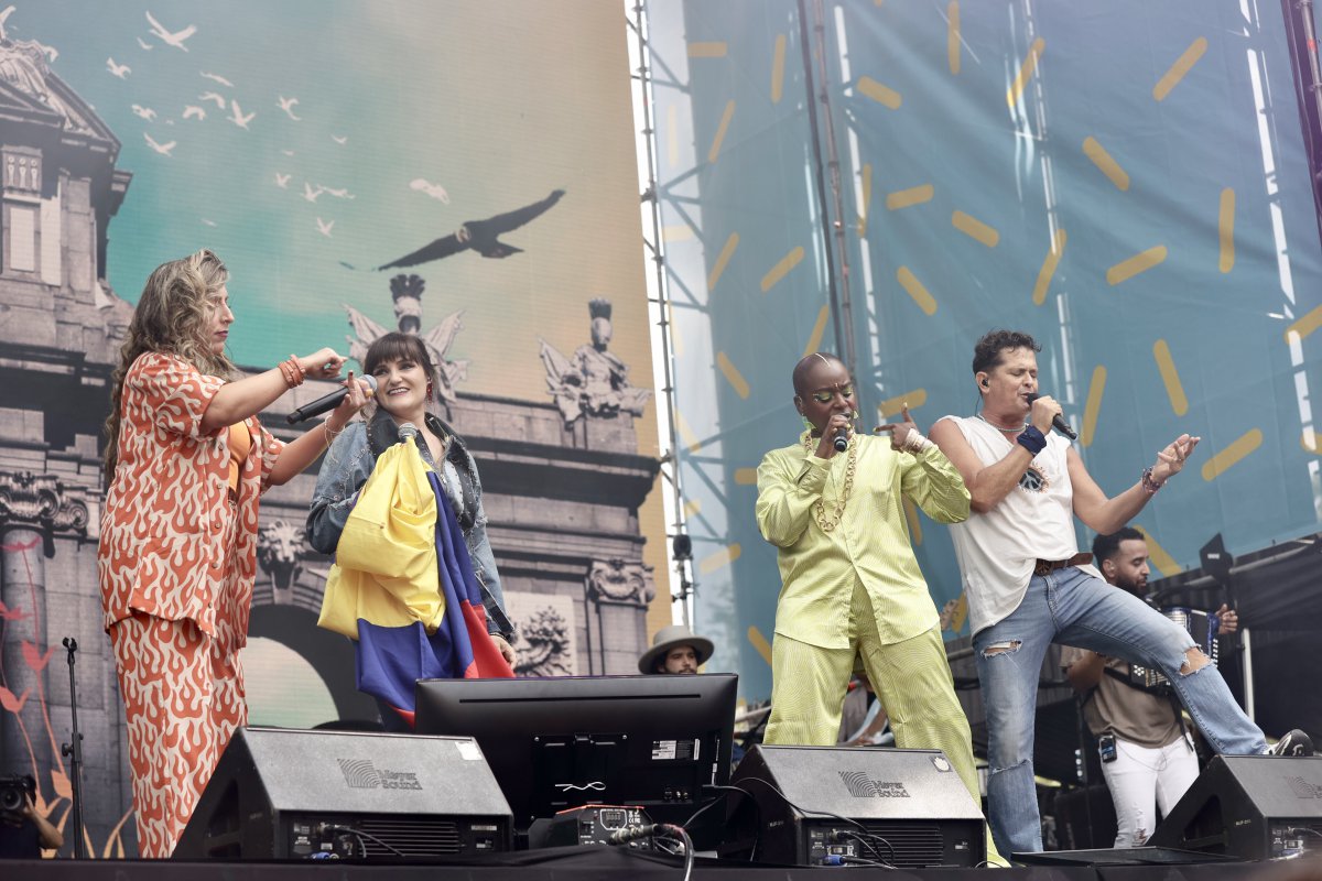 Así se vivió el concierto histórico de Carlos Vives en la Puerta de Alcalá de Madrid