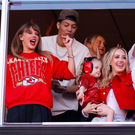 Así fue el baile viral de Taylor Swift en la NFL animando a Travis Kelce